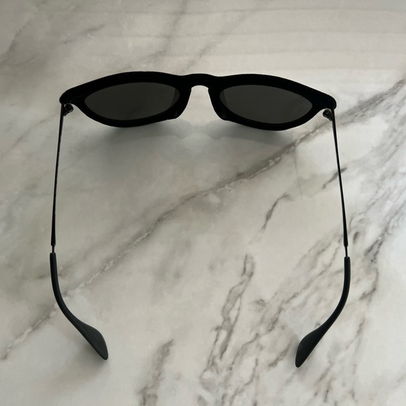 Ray-Bans - Picture 5 of 10